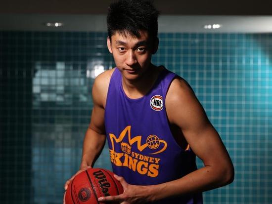 诺伊尔：补时进2球让大家松一口气，是否续约明年3月再考虑