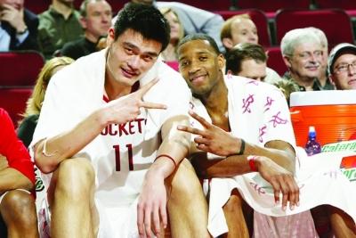 女篮又冒出一天才中锋？身高2米12酷似韩旭