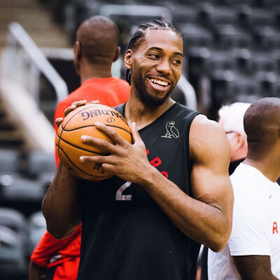 本赛季只剩4支球队有望加冕三冠王：巴萨、皇马