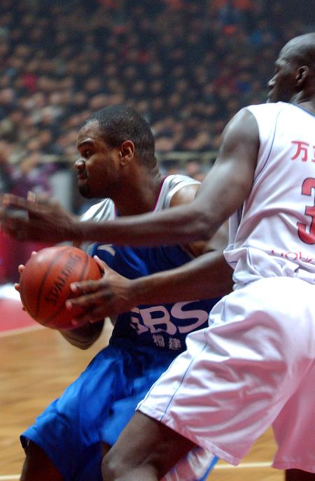 HLE击败NS保留第二希望！T1大战GenG成最关键局