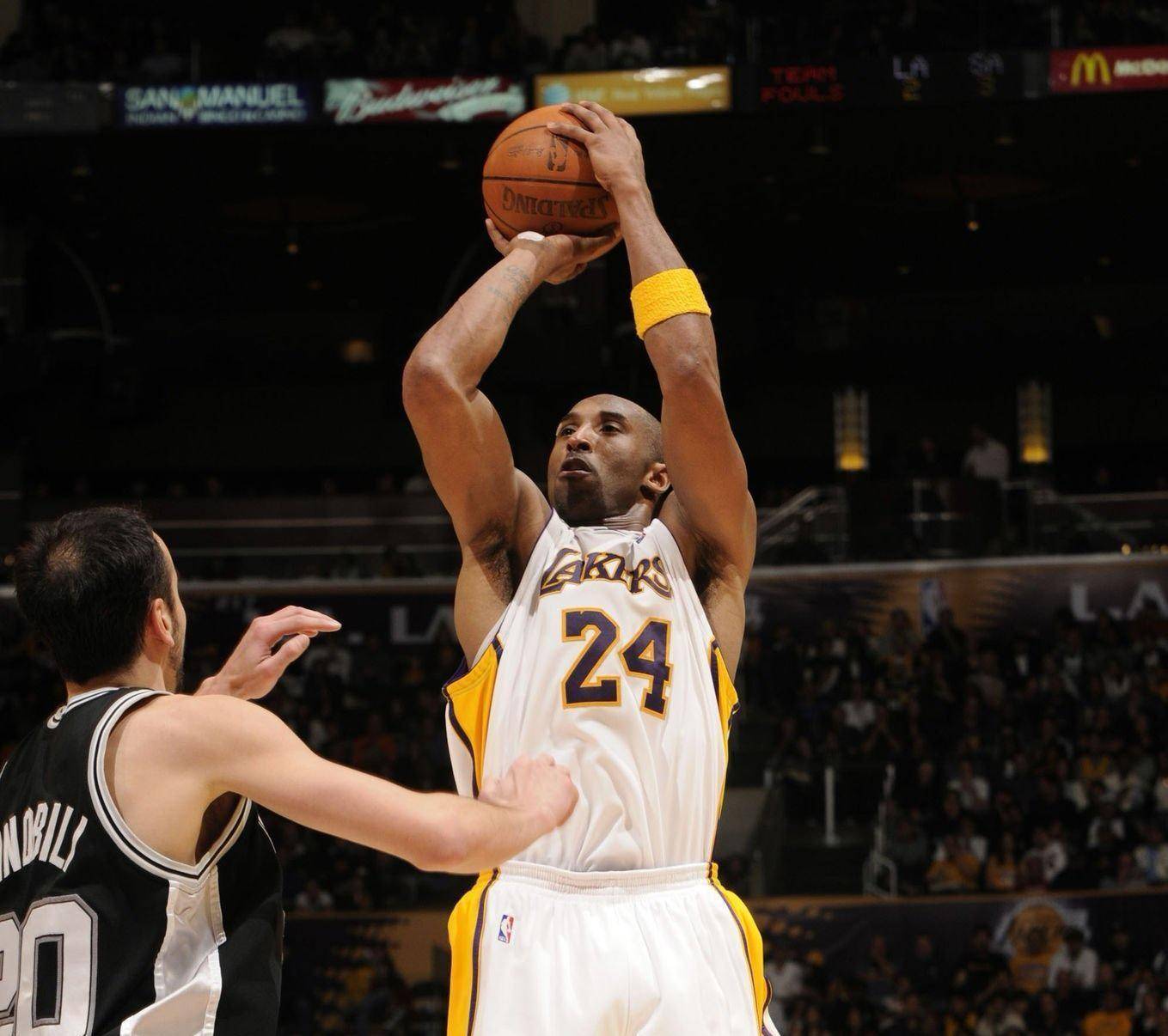 记者：阿莫林离职后，那不勒斯签下梅努的可能性正在降低