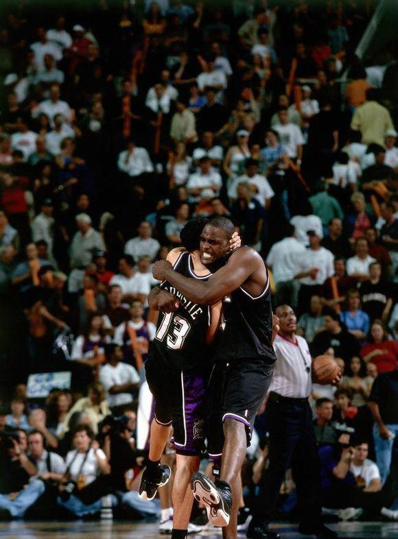 英超 ｜阿仙奴贏李城 美連奴入兩粒：「我第一次踢前鋒！」